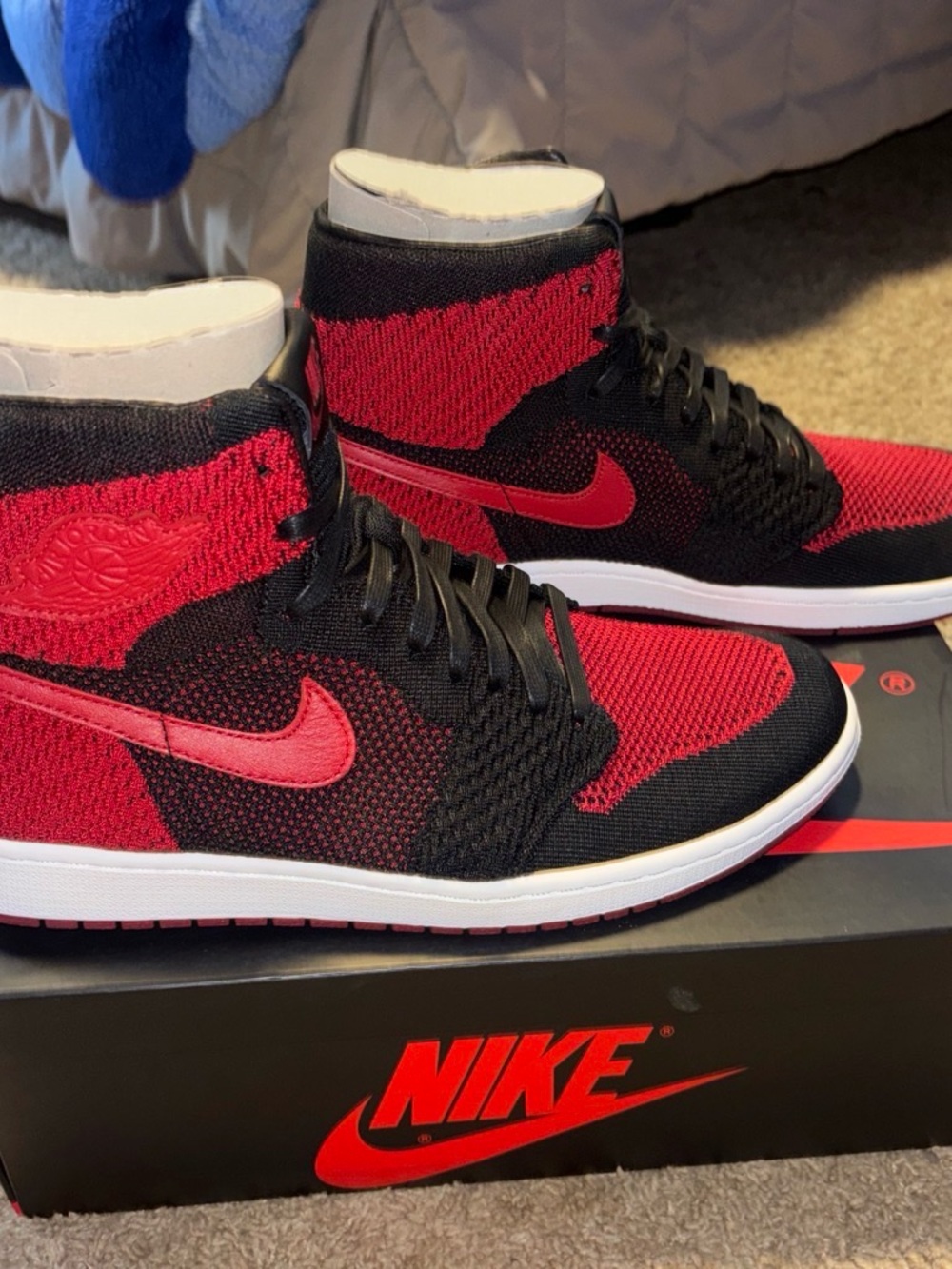 Nike Air Jordan 1 Mid Flyknit ‘Bred’ - Black & Red